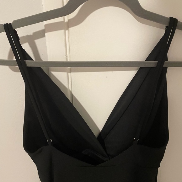 Black Dress (Sunset + Spring) - Picture 4 of 5